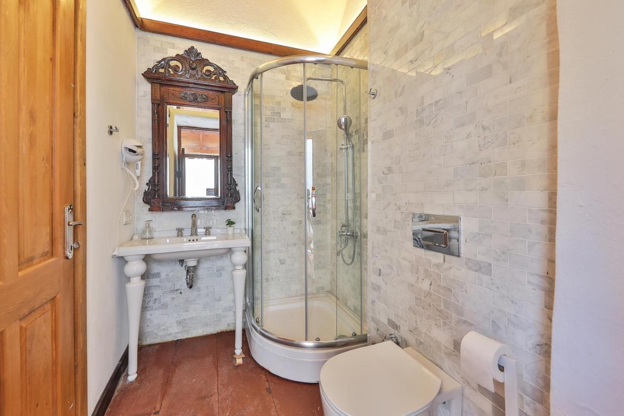 Hotel Ibrahim Serin Konagi Kaş Esterno foto